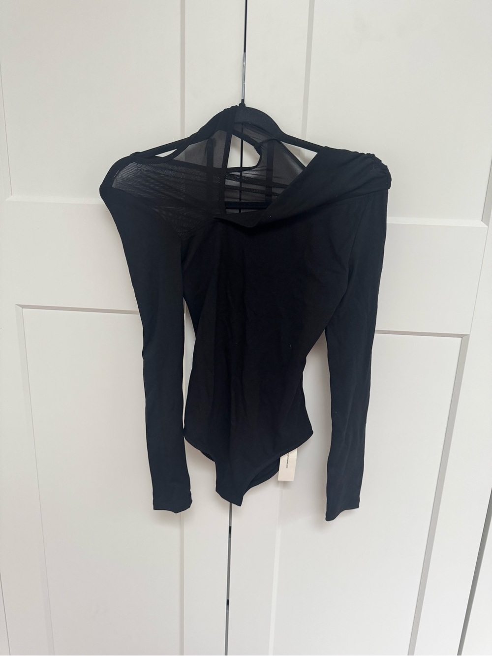 Commense XS Black Long-Sleeve Off-Shoulder Bodysuit